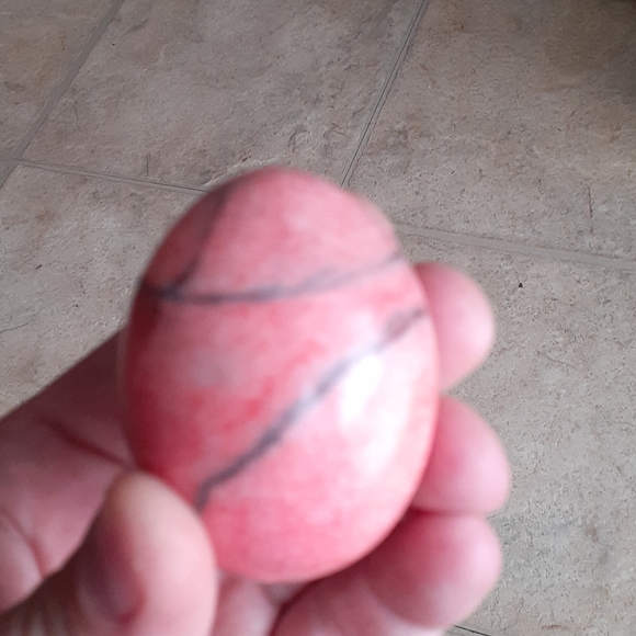 Antigue Pink Egyptian Marble egg - Picture 3 of 5